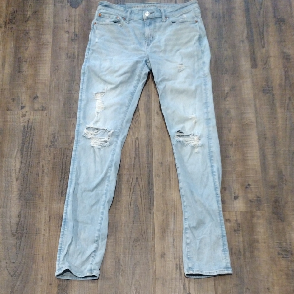 American Eagle Outfitters Light Blue Distressed Skinny Jeans